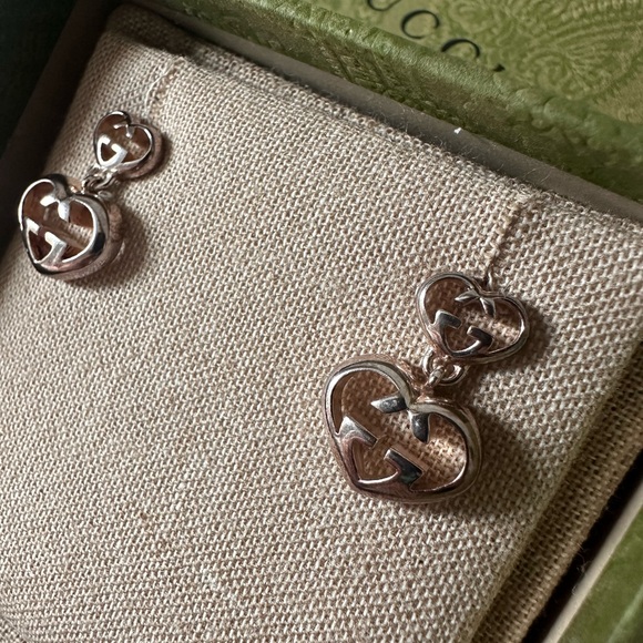 Gucci Silver Heart Earrings - Picture 4 of 12